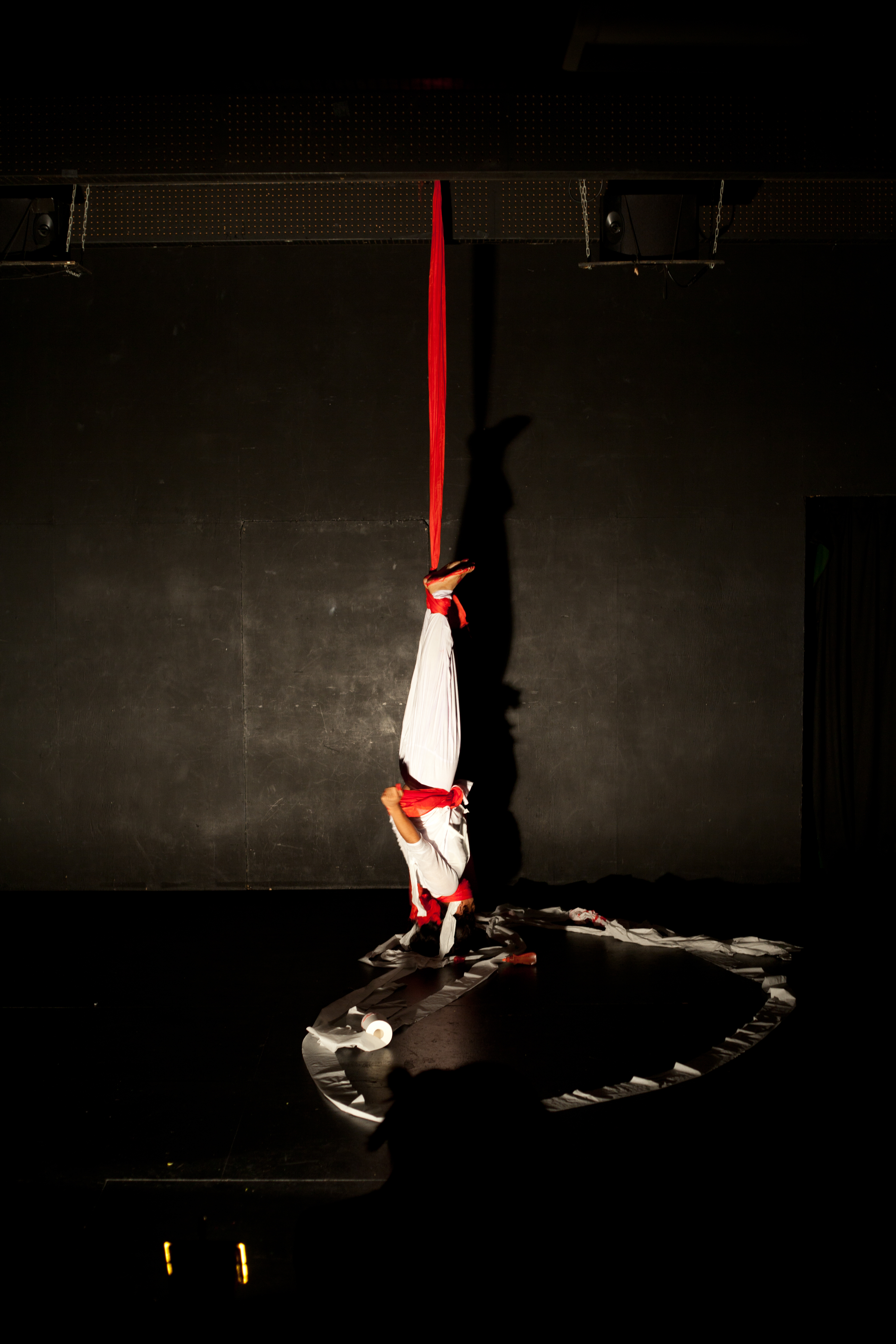 To the feminine, 5, 2011